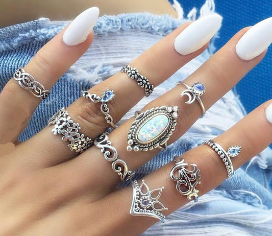Sapphire Moon Crushing Tail Ring